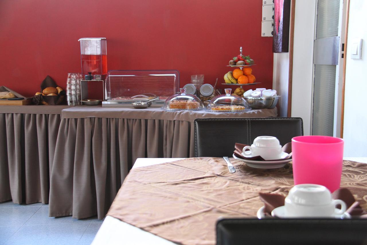 Albergo Al Pescatore เบรนโซเน ซูล การ์ดา ภายนอก รูปภาพ