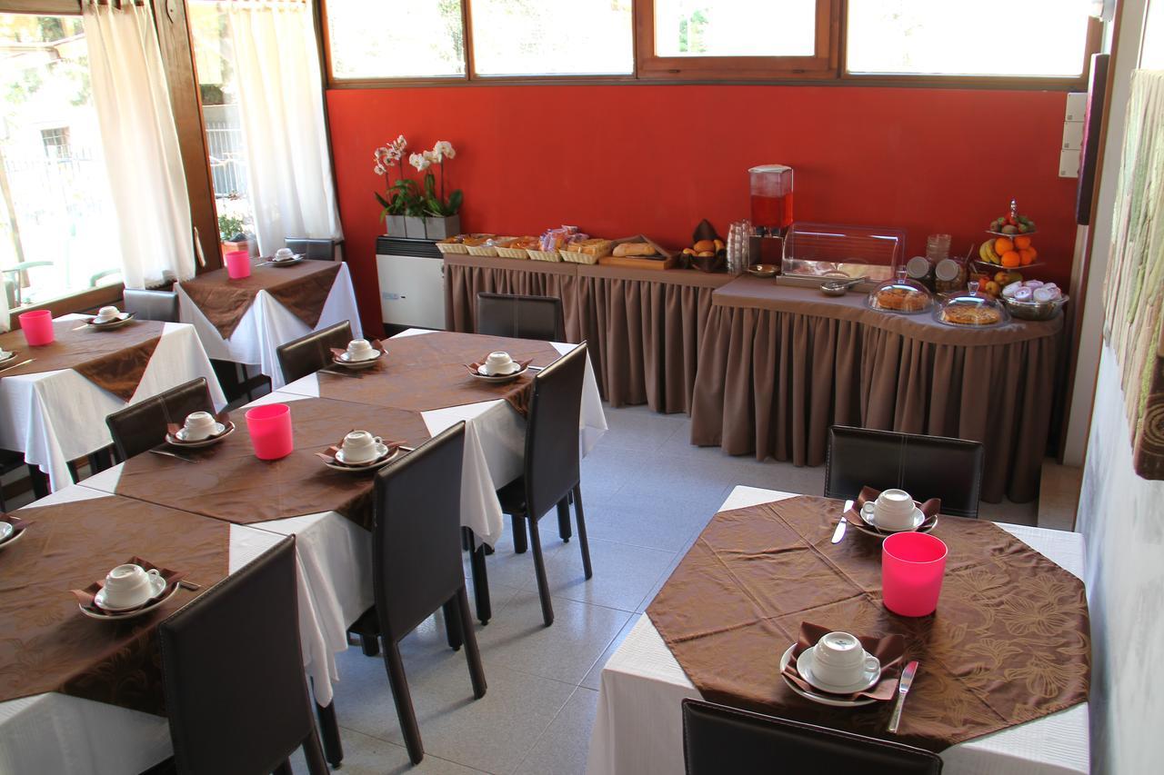 Albergo Al Pescatore เบรนโซเน ซูล การ์ดา ภายนอก รูปภาพ